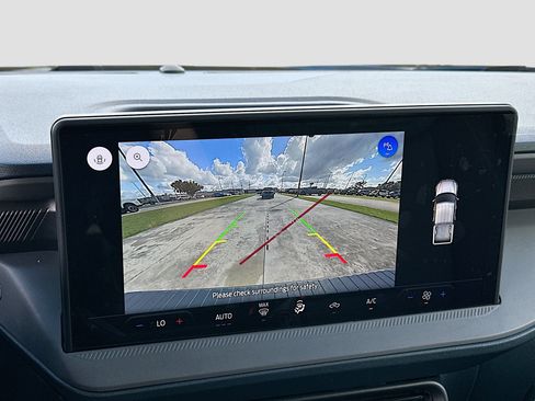 New 2026 Ford Maverick Lobo image 8