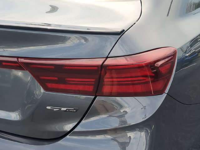 Used 2024 Kia Forte GT-Line w/ GT-Line Premium Package FWD image 11