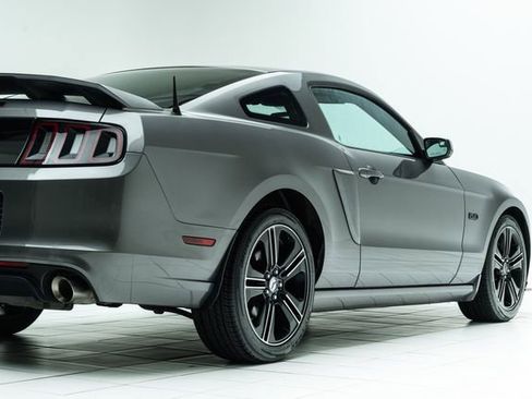 Used 2013 Ford Mustang GT Premium image 13