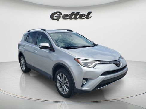 Used 2017 Toyota RAV4 Limited FWD image 3