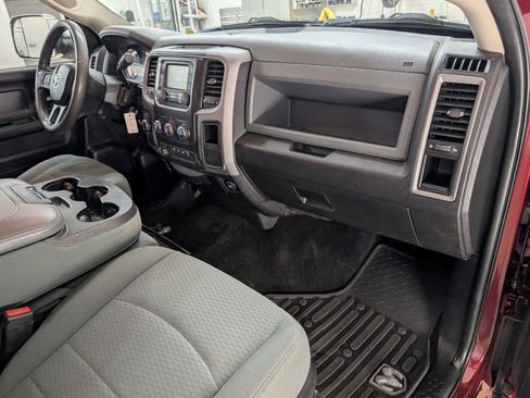 Used 2016 RAM 2500 ST w/ SXT Appearance Group AWD/4WD image 18