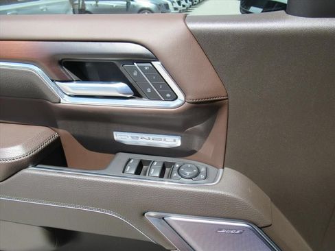 Used 2024 GMC Sierra 1500 Denali w/ Denali Reserve Package AWD/4WD image 22