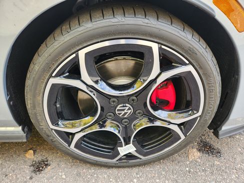 New 2025 Volkswagen GTI Autobahn image 28