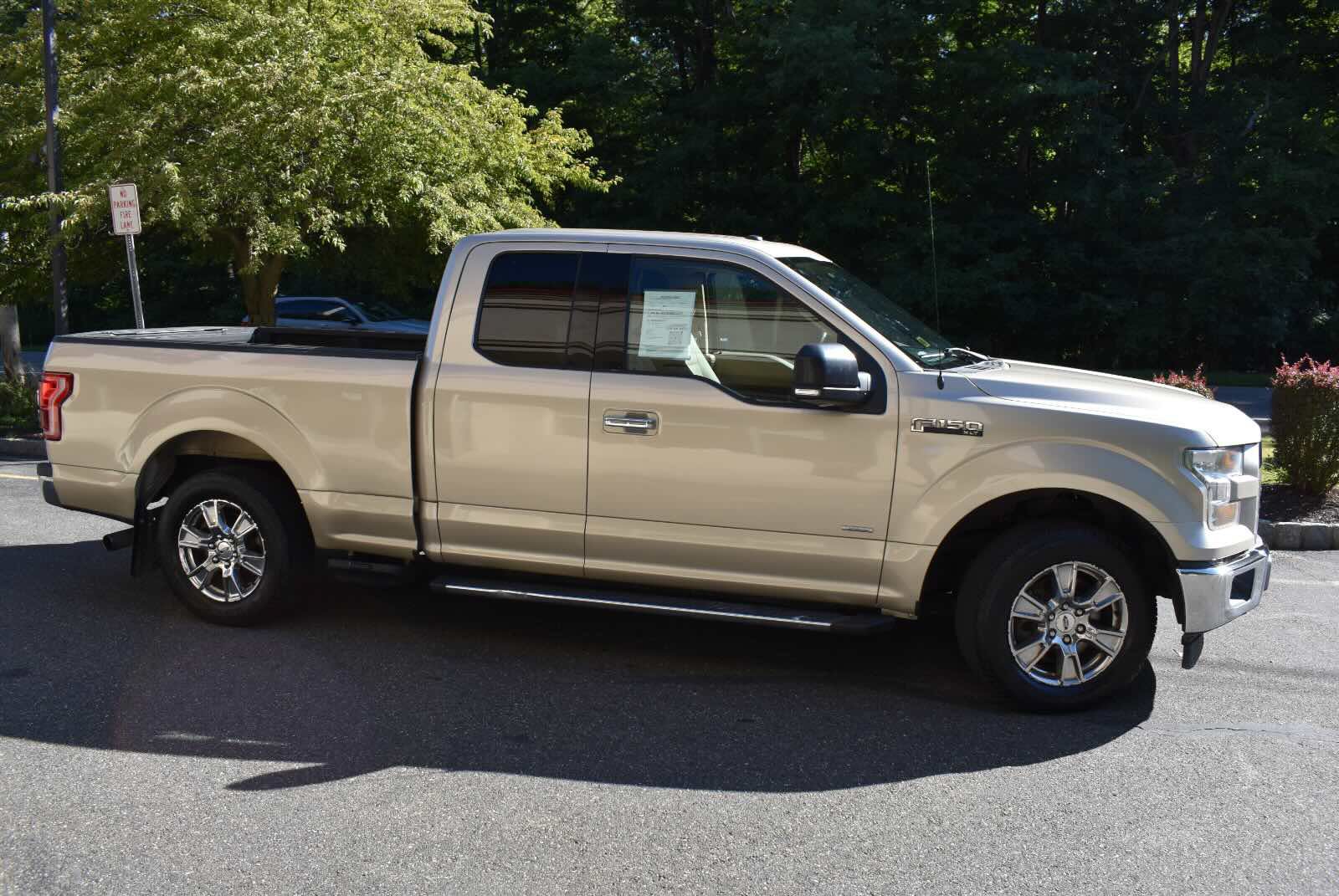 Used 2017 Ford F150 XLT w/ Equipment Group 302A Luxury RWD image 3