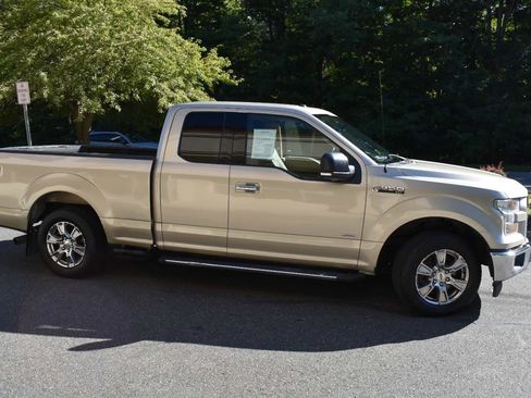 Used 2017 Ford F150 XLT w/ Equipment Group 302A Luxury RWD image 3