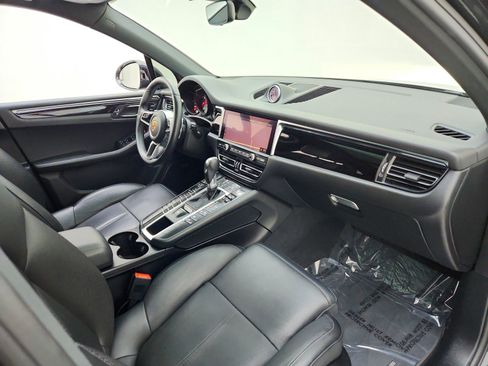 Used 2020 Porsche Macan S AWD/4WD image 29