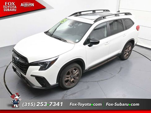 Used 2025 Subaru Ascent Bronze Edition image 30