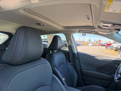 Used 2025 Subaru Crosstrek 2.5i Limited w/ Crosstrek Mirror Package image 14