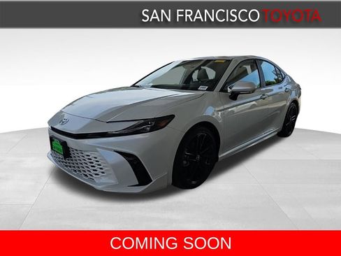 Used 2025 Toyota Camry XSE image 1