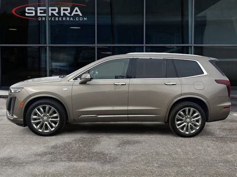 Certified 2023 Cadillac XT6 Premium Luxury image 2