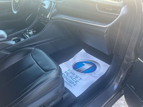 Used 2024 Jeep Grand Cherokee Limited 4xe w/ Luxury Tech Group II image 19