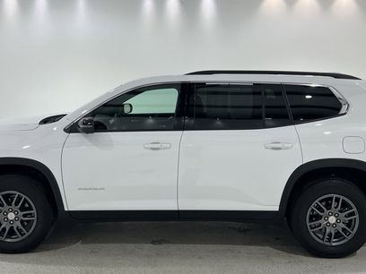 Used 2025 GMC Acadia Elevation