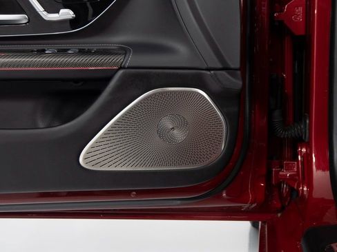 Used 2022 Mercedes-Benz SL 63 AMG 4MATIC image 13