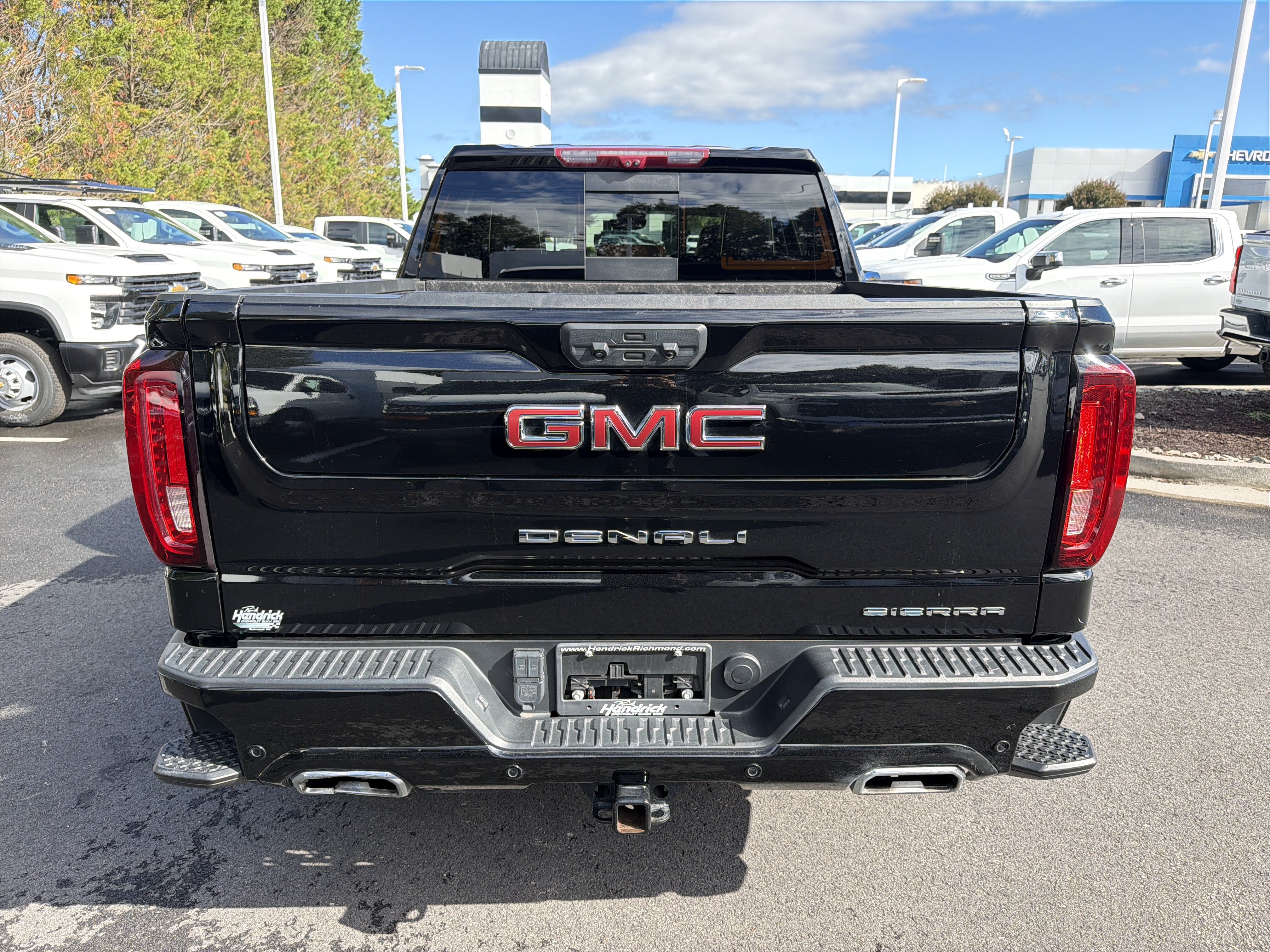 Used 2024 GMC Sierra 1500 Denali Ultimate AWD/4WD image 11