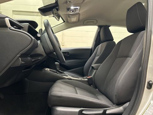 Used 2024 Toyota Corolla LE image 7