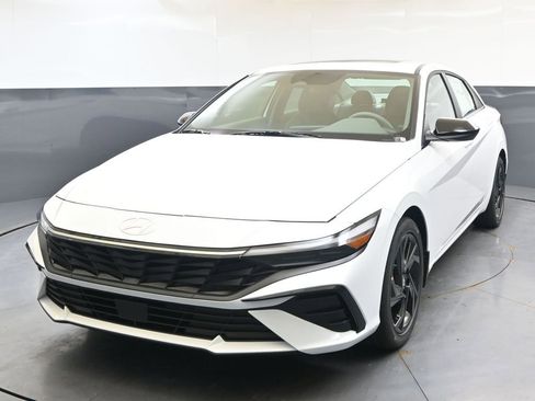 New 2026 Hyundai Elantra SEL Sport Premium FWD image 1