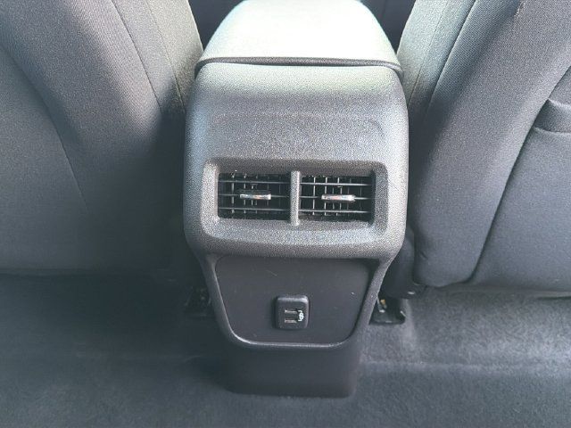 Used 2023 Chevrolet Equinox LT AWD/4WD image 25