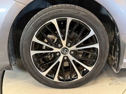 Used 2020 Toyota Camry SE w/ Convenience Package image 24
