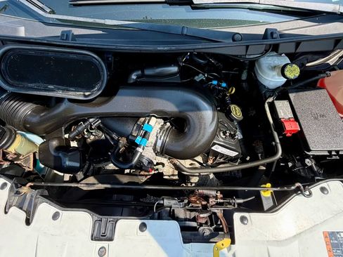 Used 2018 Ford Transit 150 130 Low Roof RWD image 15