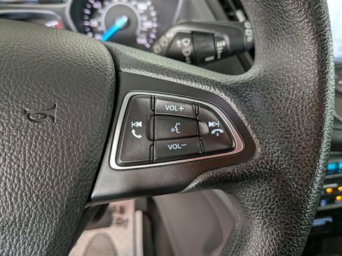 Used 2019 Ford Escape SE image 21