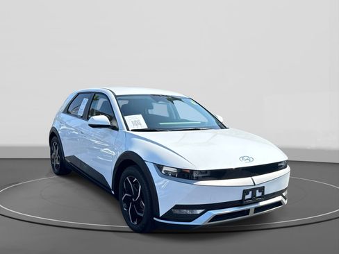 Certified 2024 Hyundai Ioniq 5 SEL RWD image 3