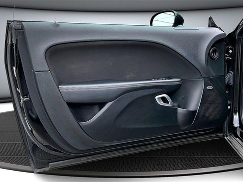 Used 2023 Dodge Challenger SXT image 19