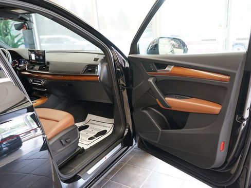 Used 2023 Audi Q5 2.0T Premium AWD/4WD image 42