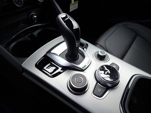 New 2025 Alfa Romeo Stelvio Sprint w/ Convenience Package image 17