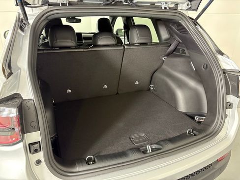New 2026 Jeep Compass Latitude AWD/4WD image 37