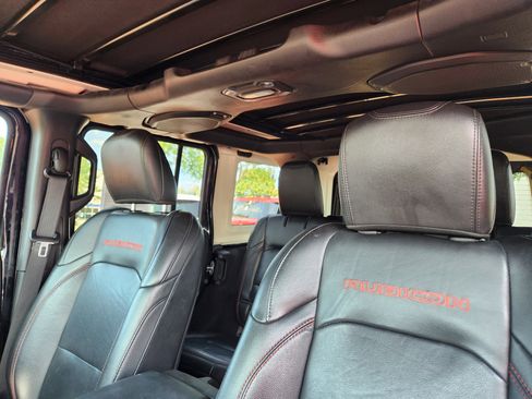 Used 2020 Jeep Wrangler Unlimited Rubicon w/ Safety Group image 12