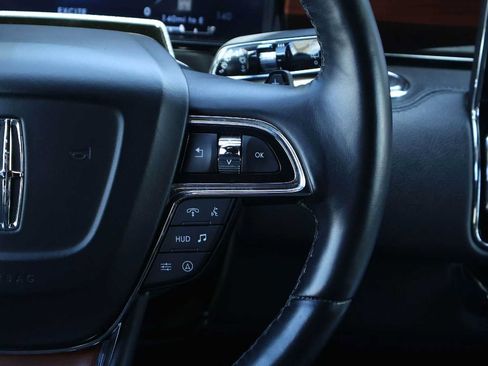 Used 2024 Lincoln Navigator Reserve AWD/4WD image 23