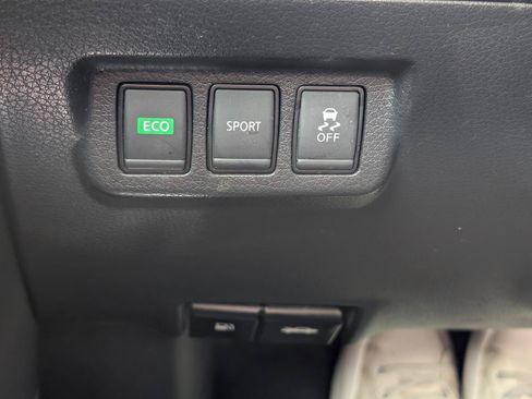 Used 2018 Nissan Sentra SL w/ Protection Package FWD image 15