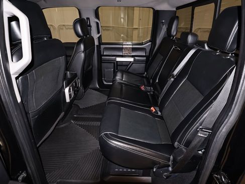 Certified 2019 Ford F250 Lariat w/ Lariat Ultimate Package image 17