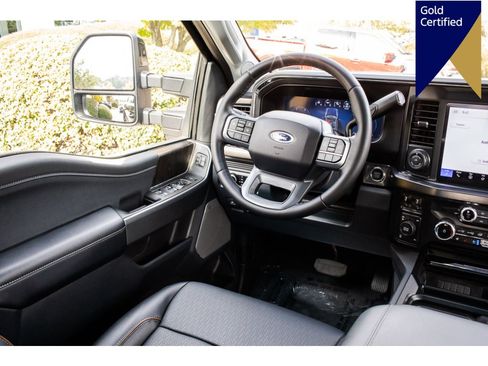 Used 2026 Ford F250 Lariat w/ Black Appearance Package AWD/4WD image 15