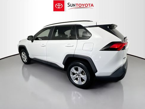 Used 2021 Toyota RAV4 XLE w/ Convenience Package image 6