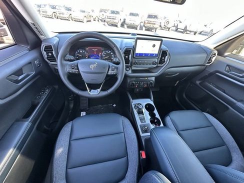 New 2024 Ford Bronco Sport Outer Banks image 8