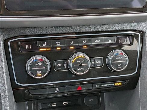 Used 2022 Volkswagen Atlas Cross Sport SE image 15