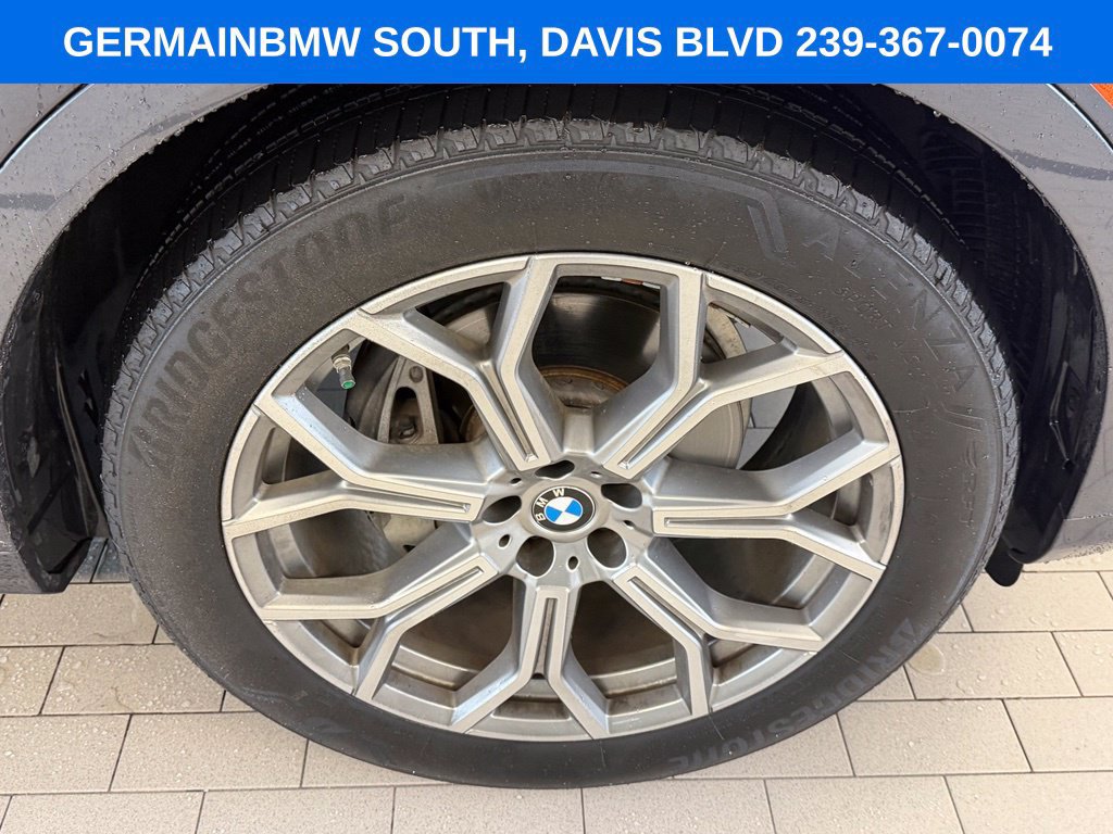 Used 2020 BMW X7 xDrive40i w/ Executive Package AWD/4WD image 4