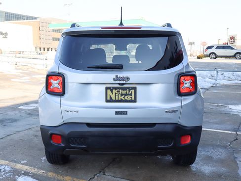 Used 2017 Jeep Renegade Latitude image 13