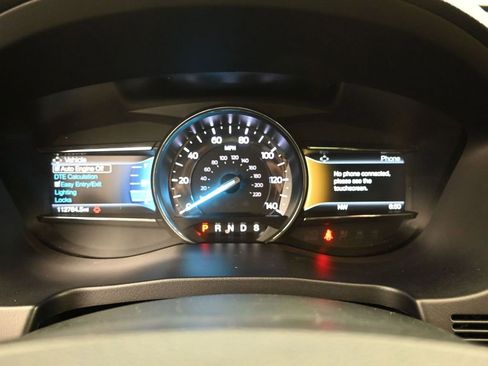 Used 2019 Ford Explorer Limited w/ Class III Trailer Tow Package image 3