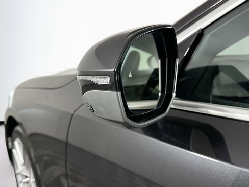 Used 2025 BMW 530i image 16