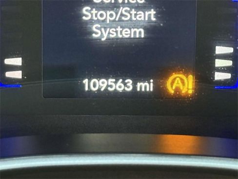 Used 2021 Chrysler Voyager Lxi image 24