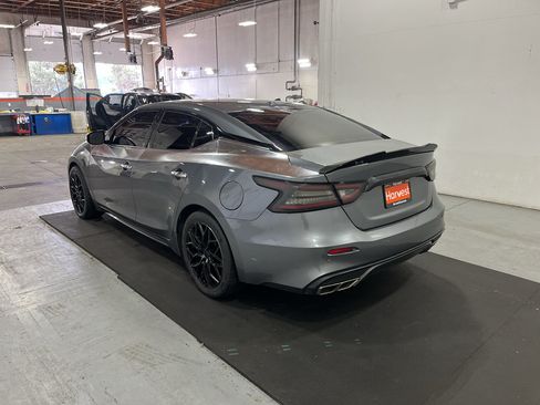 Used 2020 Nissan Maxima 3.5 SV w/ Floor Mat Group FWD image 9