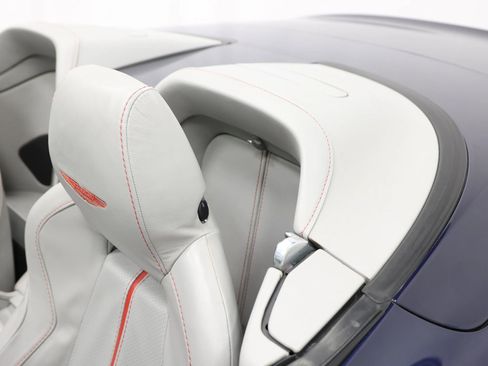 Used 2016 Aston Martin V8 Vantage GT RWD image 20