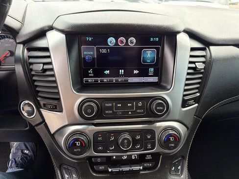 Used 2015 Chevrolet Suburban LT w/ Luxury Package AWD/4WD image 26