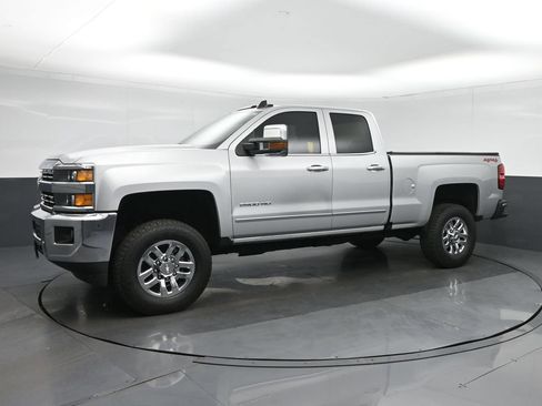 Used 2018 Chevrolet Silverado 2500 LTZ w/ LTZ Plus Package AWD/4WD image 3