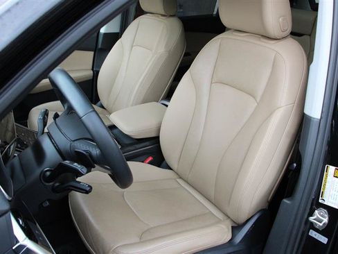 Used 2023 Audi Q7 3.0T Premium Plus w/ Premium Plus Package AWD/4WD image 23