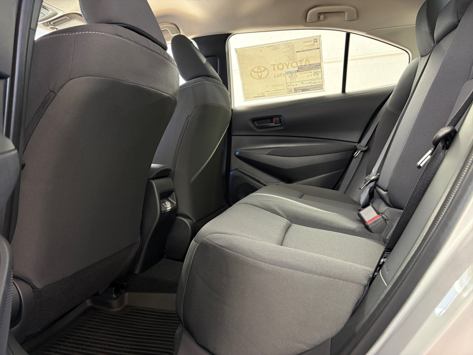 New 2027 Toyota Corolla LE FWD image 17