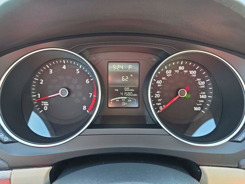 Used 2016 Volkswagen Jetta SE FWD image 11