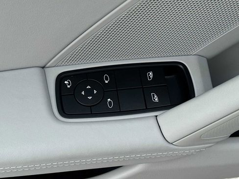 Used 2024 Porsche 911 Carrera S image 12